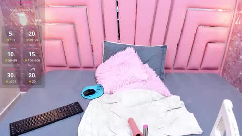 Alyanna  online show from November 4, 12:15 pm