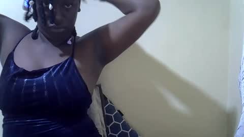 curvy_crush1 online show from April 19, 6:54 pm