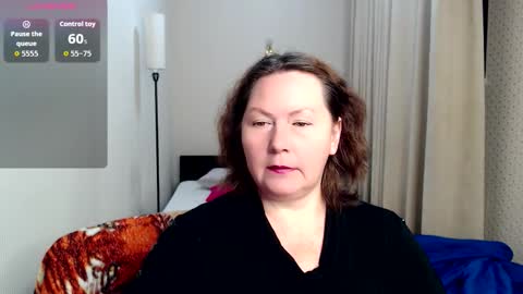 curvy_girlz online show from October 10, 5:34 pm