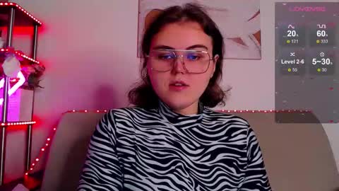 Snapshot of curvy_janie chatting on December 16, 3:55 am Jane online show from December 16, 3:55 am