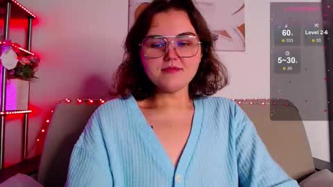 Snapshot of curvy_janie chatting on December 20, 3:24 am Jane online show from December 20, 3:24 am