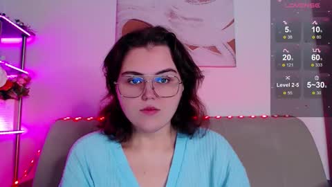 Snapshot of curvy_janie chatting on January 13, 4:18 am Jane online show from January 13, 4:18 am