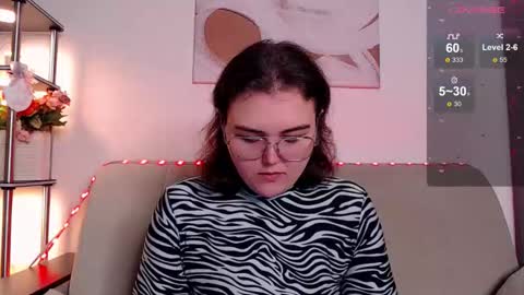 Snapshot of curvy_janie chatting on February 10, 4:38 am Jane online show from February 10, 4:38 am