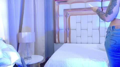 Dakota  online show from March 28, 2:55 am