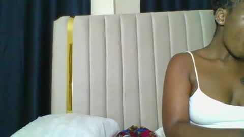 Snapshot of curvybootyj chatting on January 24, 5:53 pm CuteJJudy online show from January 24, 5:53 pm