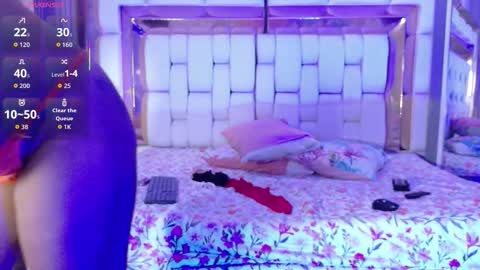 curvybrunnete online show from January 13, 11:59 am