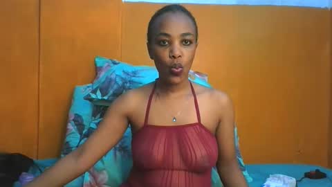 Snapshot of curvylyin chatting on November 1, 1:35 pm curvylyin online show from November 1, 1:35 pm