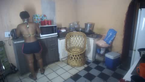 curvypear76x online show from September 19, 7:10 am