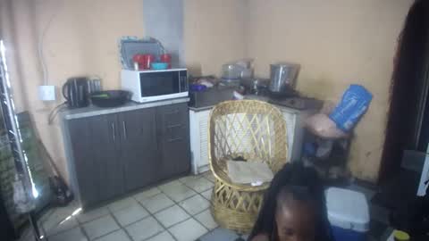 curvypear76x online show from September 20, 9:43 am