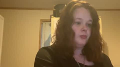 dahlia -kim online show from May 16, 11:46 pm