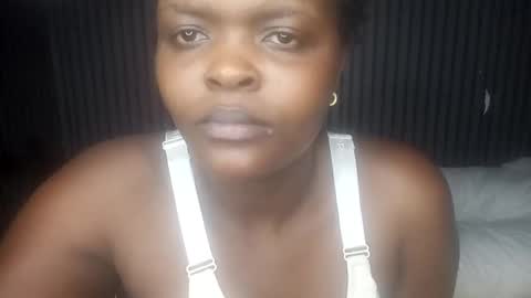 Snapshot of curvysafari chatting on April 4, 2:58 pm curvysafari online show from April 4, 2:58 pm