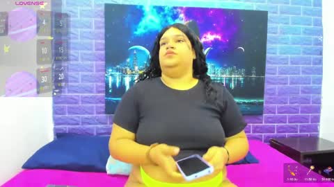 Snapshot of curvysweetbaby chatting on April 1, 10:38 am Danna online show from April 1, 10:38 am