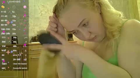 Snapshot of curvywild_lady30 chatting on March 12, 11:49 am Curvy online show from March 12, 11:49 am