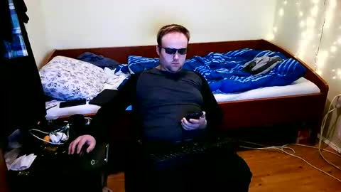 Snapshot of cute69696969 chatting on February 16, 1:24 am cute69696969 online show from February 16, 1:24 am