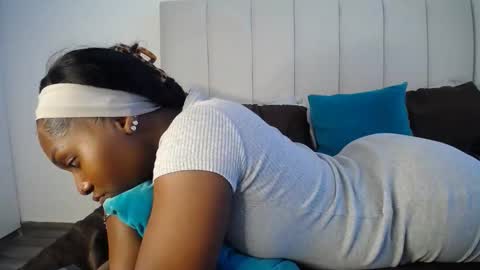 Liya online show from October 6, 8:45 am