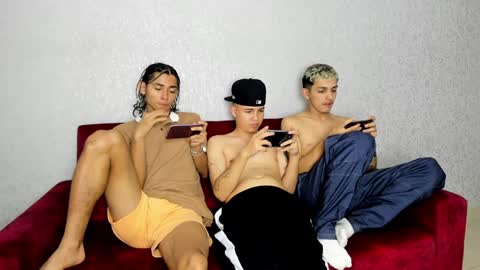ARTURO-18  MATIAS-18  NIKOLAY-19  HADES-18  GABO-19 online show from January 20, 5:48 pm