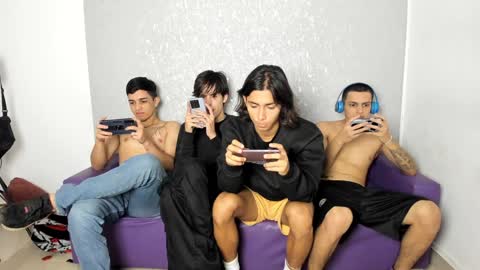ARTURO-18  MATIAS-18  NIKOLAY-19  HADES-18  GABO-19 online show from January 29, 8:04 pm