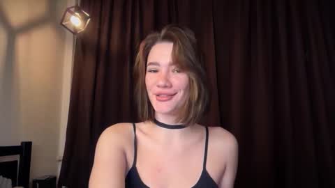 Snapshot of cute_bubbles chatting on October 26, 7:53 pm cute_bubbles online show from October 26, 7:53 pm