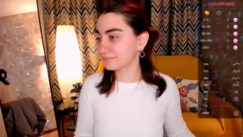 Snapshot of cute_chus chatting on March 21, 2:49 am Hanna online show from March 21, 2:49 am