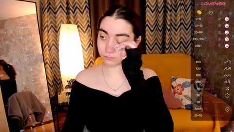 Snapshot of cute_chus chatting on April 4, 2:10 am Hanna online show from April 4, 2:10 am