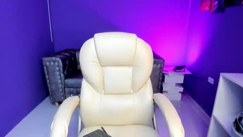 Abby online show from December 4, 4:33 am