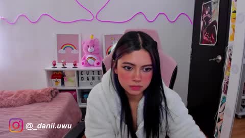 Snapshot of cute_dani__ chatting on January 31, 2:17 pm Dani online show from January 31, 2:17 pm