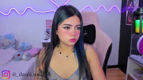 Snapshot of cute_dani__ chatting on September 29, 10:20 am Dani online show from September 29, 10:20 am