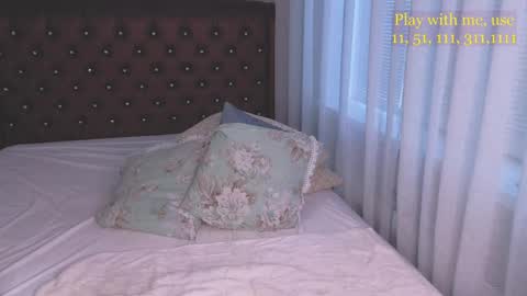 Everyday stream in the same time online show from May 17, 1:36 am