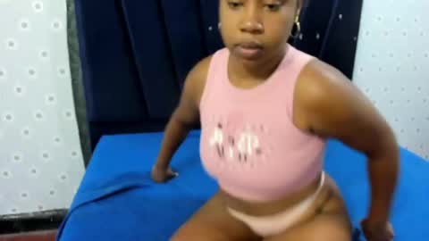 cute_ebony_18_ online show from May 6, 12:21 pm