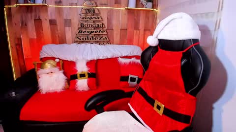 Snapshot of cute_elii chatting on December 7, 12:52 am Independent Model online show from December 7, 12:52 am