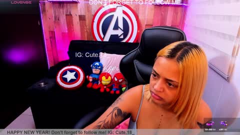 Snapshot of cute_elii chatting on February 1, 11:06 pm Independent Model online show from February 1, 11:06 pm