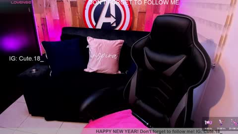 Snapshot of cute_elii chatting on February 6, 1:27 am Independent Model online show from February 6, 1:27 am