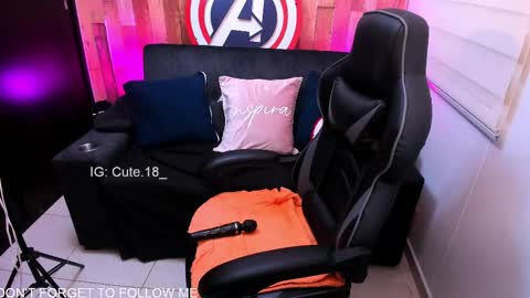 Snapshot of cute_elii chatting on March 1, 10:42 pm Independent Model online show from March 1, 10:42 pm