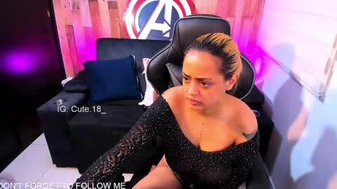 Snapshot of cute_elii chatting on March 2, 1:47 am Independent Model online show from March 2, 1:47 am