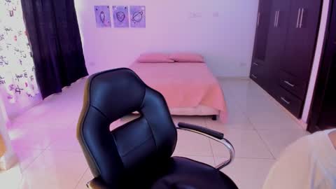 Bella Fox online show from January 7, 3:36 pm