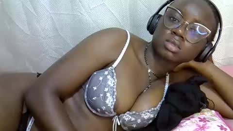 Snapshot of cute_gee chatting on April 21, 2:51 am daddysdoll online show from April 21, 2:51 am