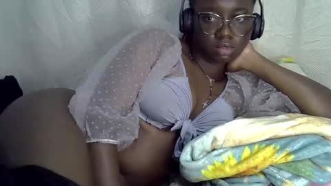 Snapshot of cute_gee chatting on April 28, 1:15 am daddysdoll online show from April 28, 1:15 am