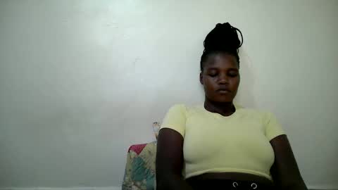 cute_heaven online show from October 8, 8:45 am