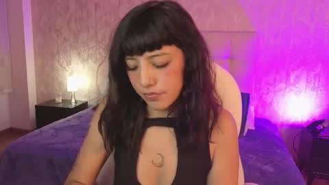 Sofa  online show from June 24, 8:08 pm