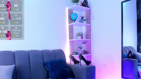 Snapshot of cute_horny12 chatting on February 6, 11:13 am Cute horny1 online show from February 6, 11:13 am