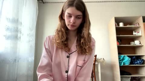 Snapshot of cute_kitte chatting on February 24, 7:11 am cute_kitte online show from February 24, 7:11 am