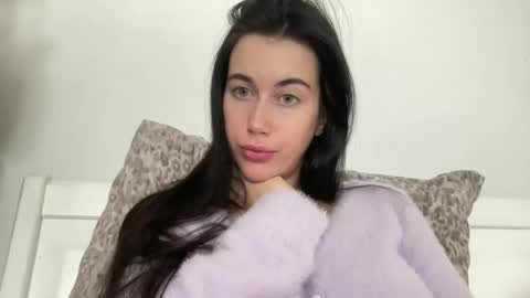 cute_kriss94 online show from November 23, 11:32 am