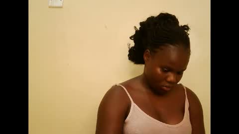 cute_latifah online show from January 18, 9:13 am