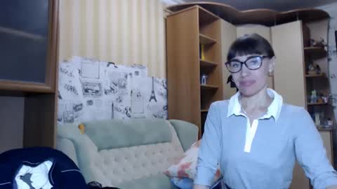 cute_lion_ online show from December 3, 11:01 am