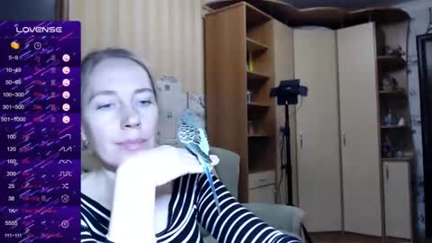 cute_lion_ online show from December 31, 6:24 pm