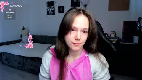Snapshot of cute_little_ass chatting on February 26, 8:13 am Emily online show from February 26, 8:13 am