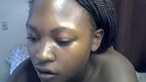 Snapshot of cute_melissa1 chatting on June 15, 1:57 pm cute_melissa1 online show from June 15, 1:57 pm