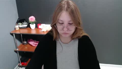 Veronica online show from December 5, 7:27 am