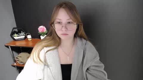 Veronica online show from February 18, 7:21 am