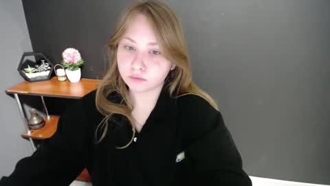 Veronica online show from February 24, 10:26 am